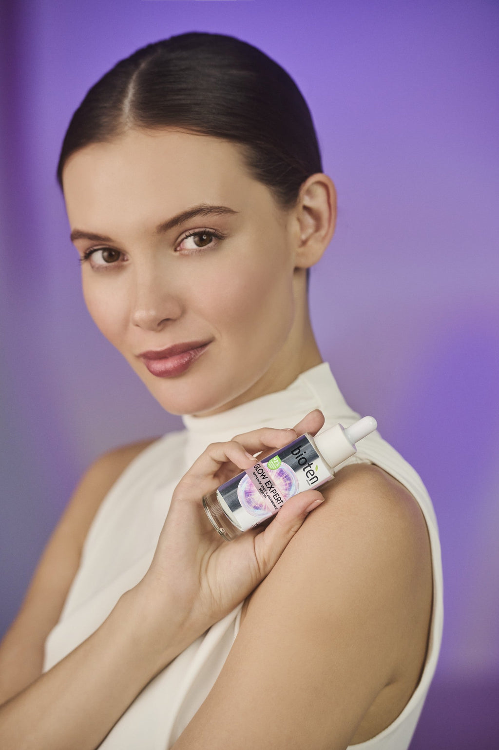 bioten Glow Expert 4D Serum - model